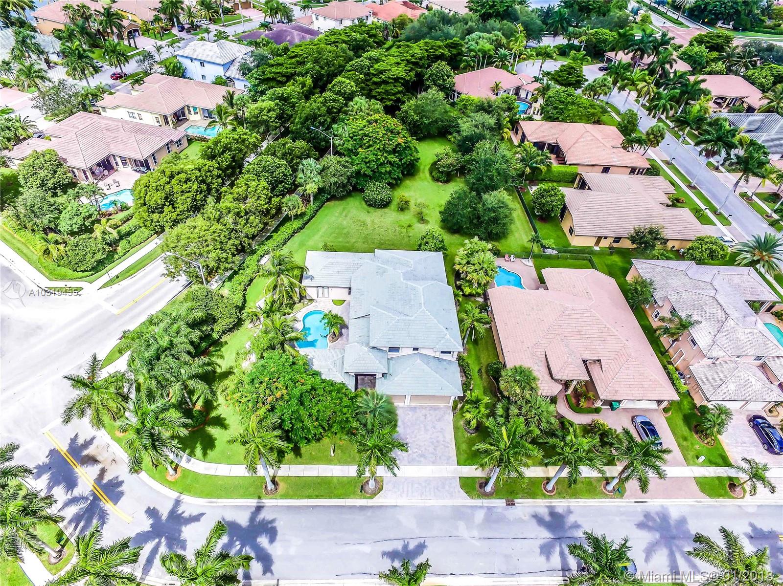 SUNSET LAKES PLAT TWO - Residential