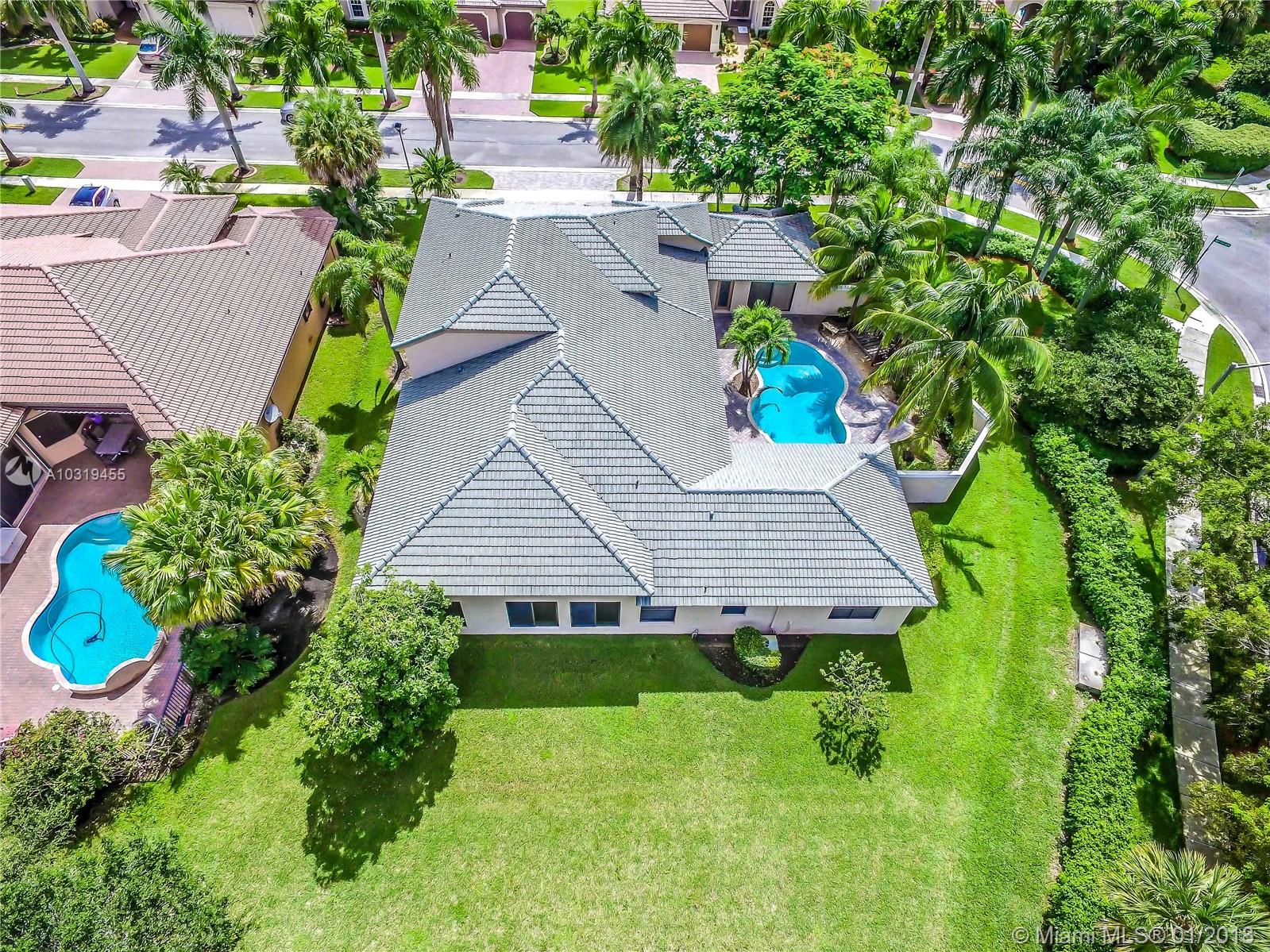 SUNSET LAKES PLAT TWO - Residential