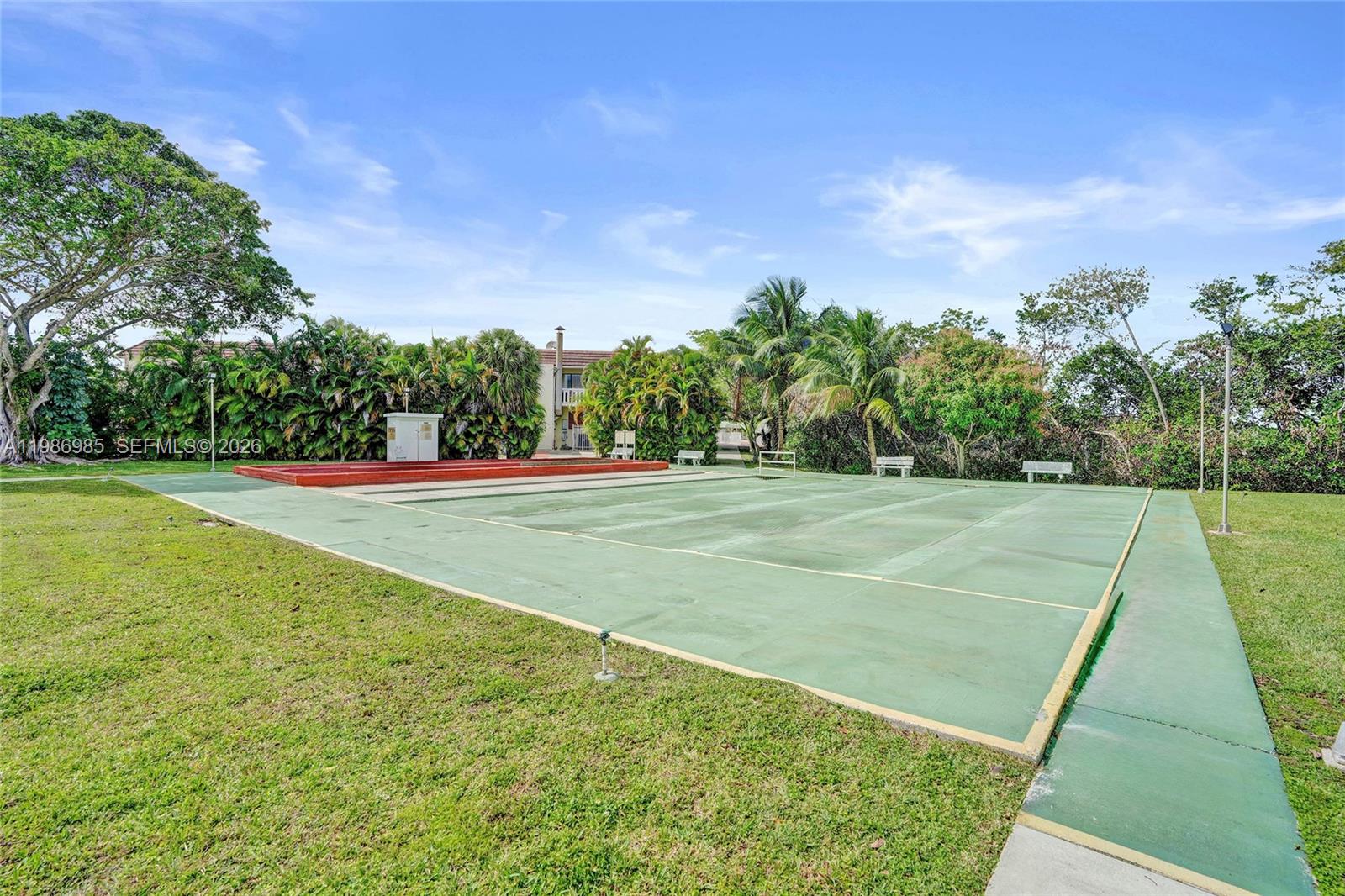 POINT EAST SEC 4 CONDO - Residential