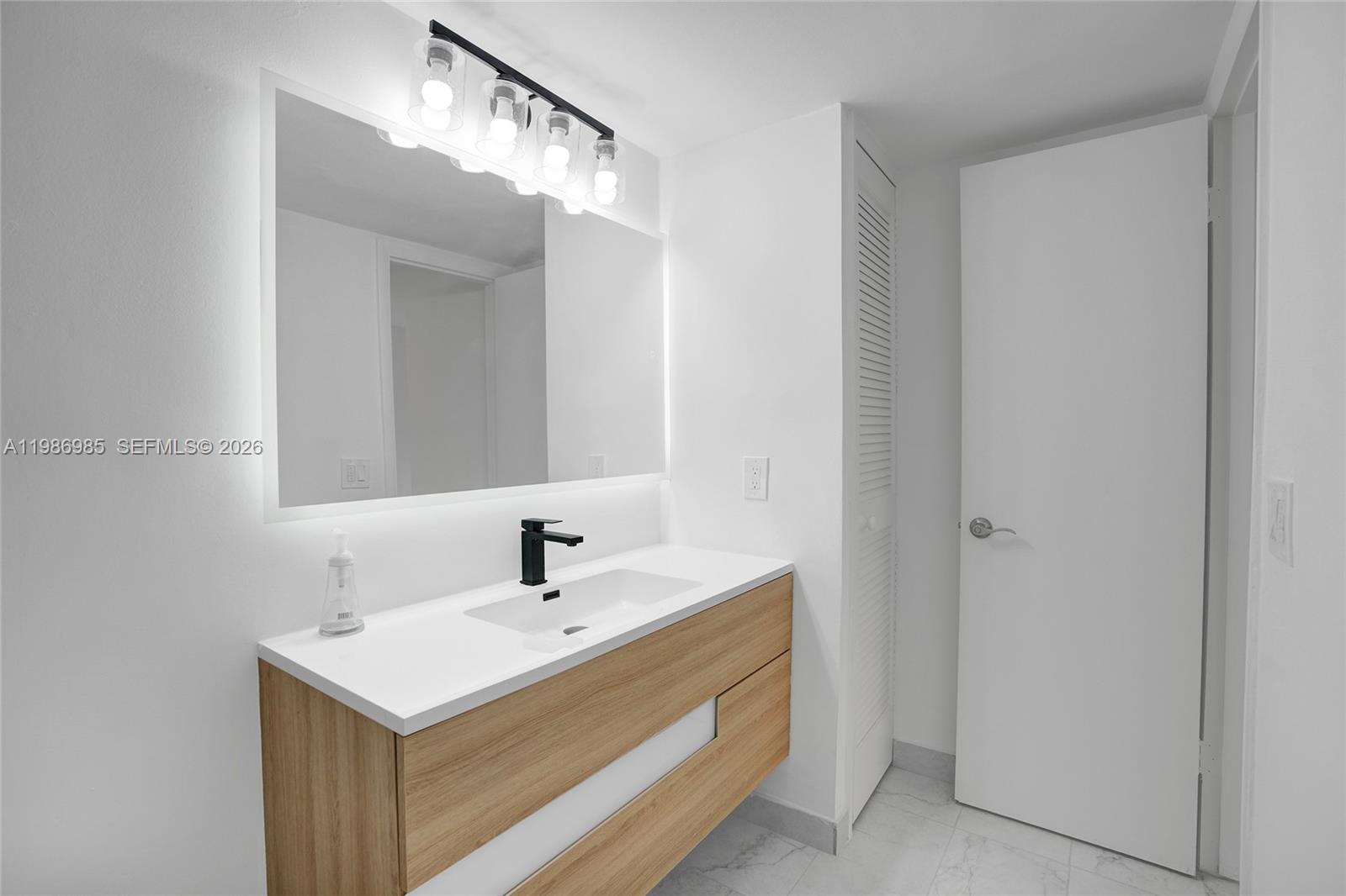 POINT EAST SEC 4 CONDO - Residential