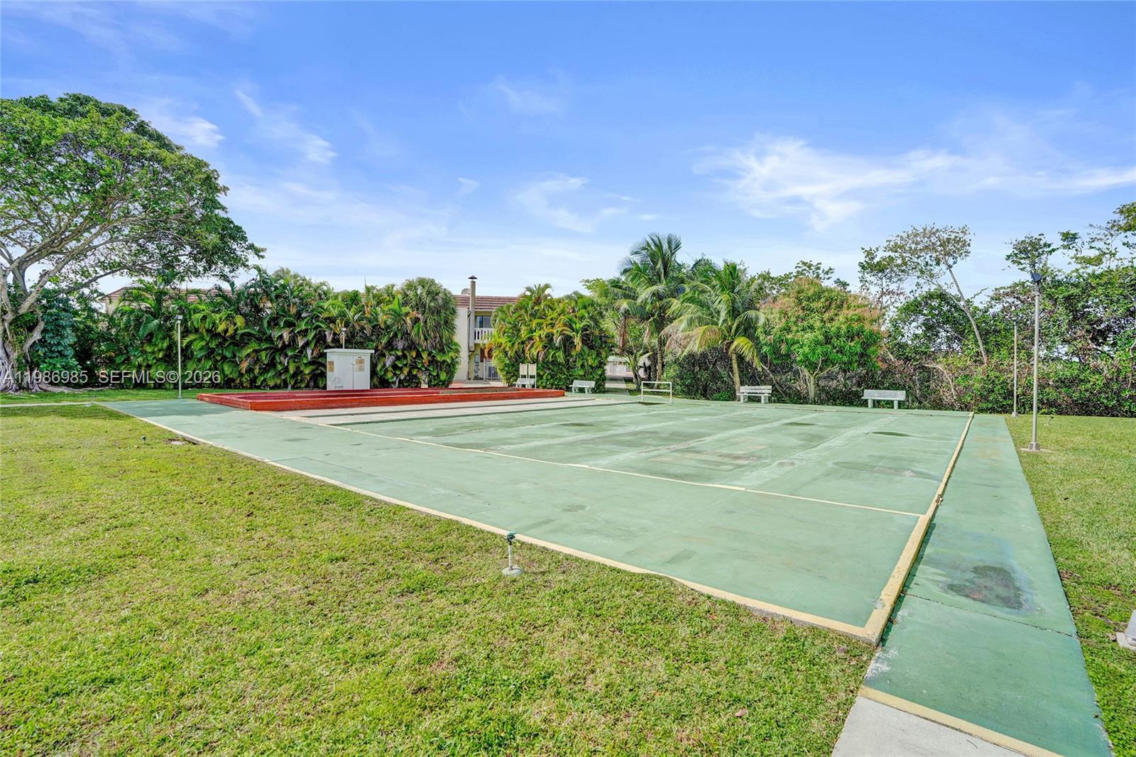 POINT EAST SEC 4 CONDO - Residential