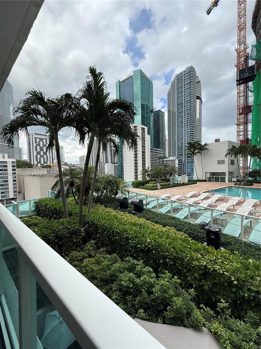 BRICKELL ON THE RIVER N T - Residential Lease