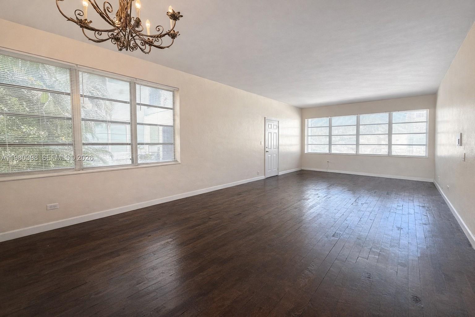 4710 Pine Tree Dr 32