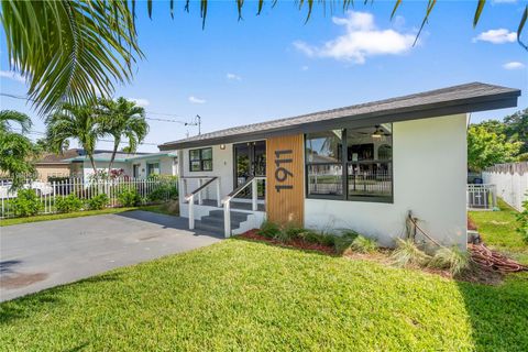 1911 SW 57th Ave West Park FL 33023