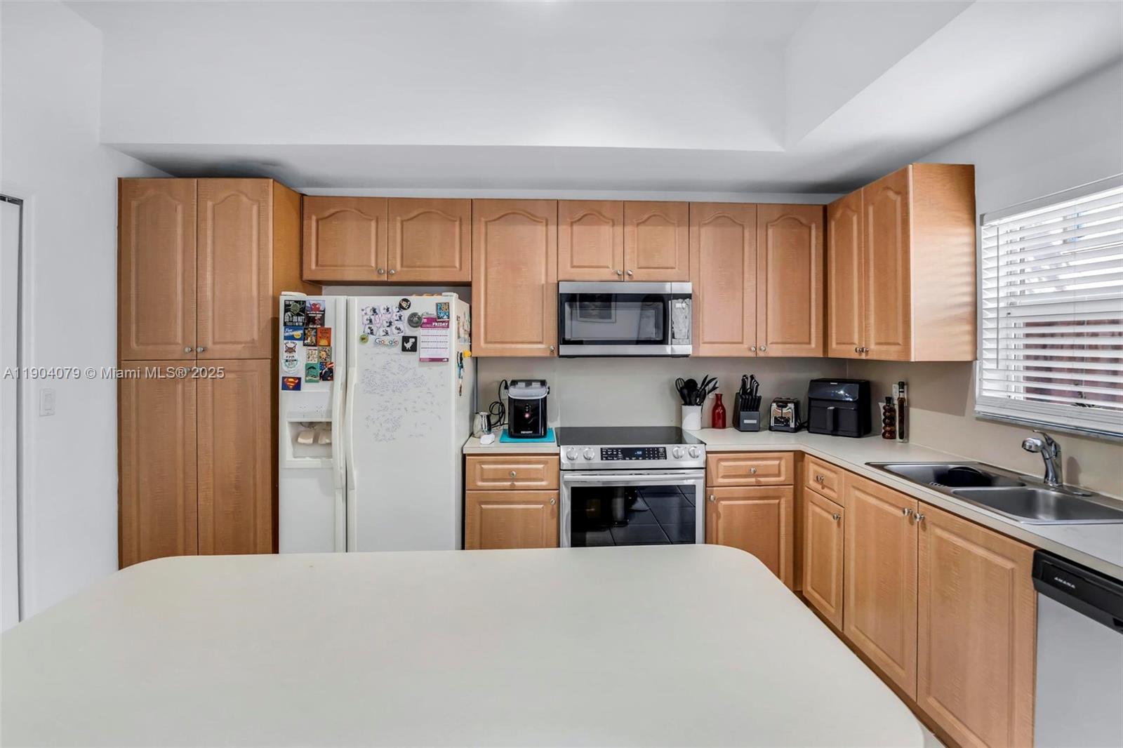 LAKES BY THE BAY JAY - Residential