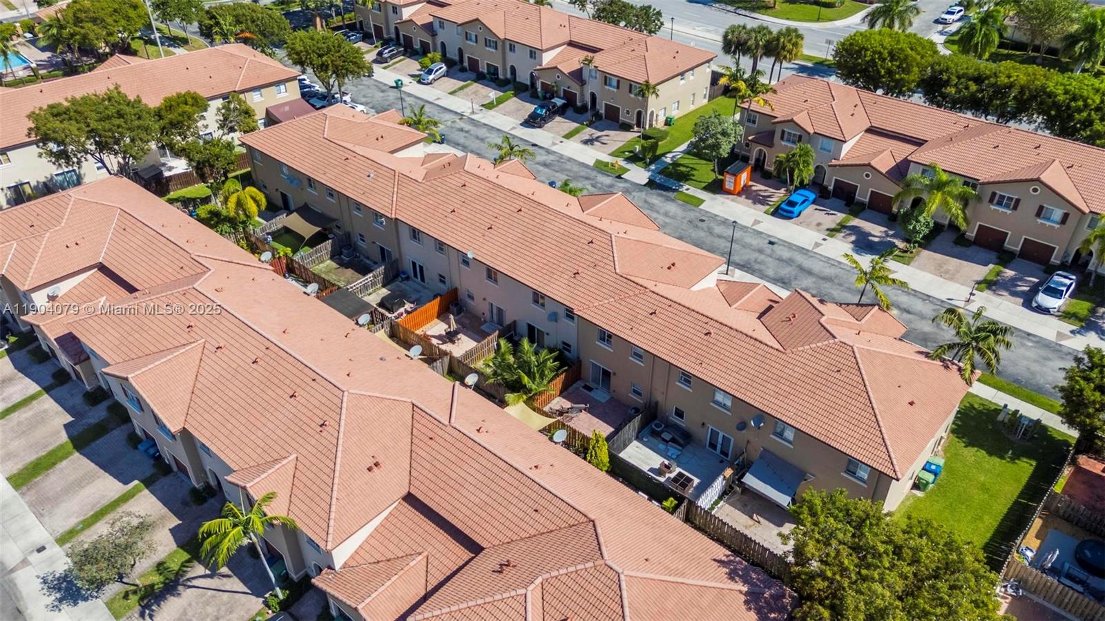 LAKES BY THE BAY JAY - Residential