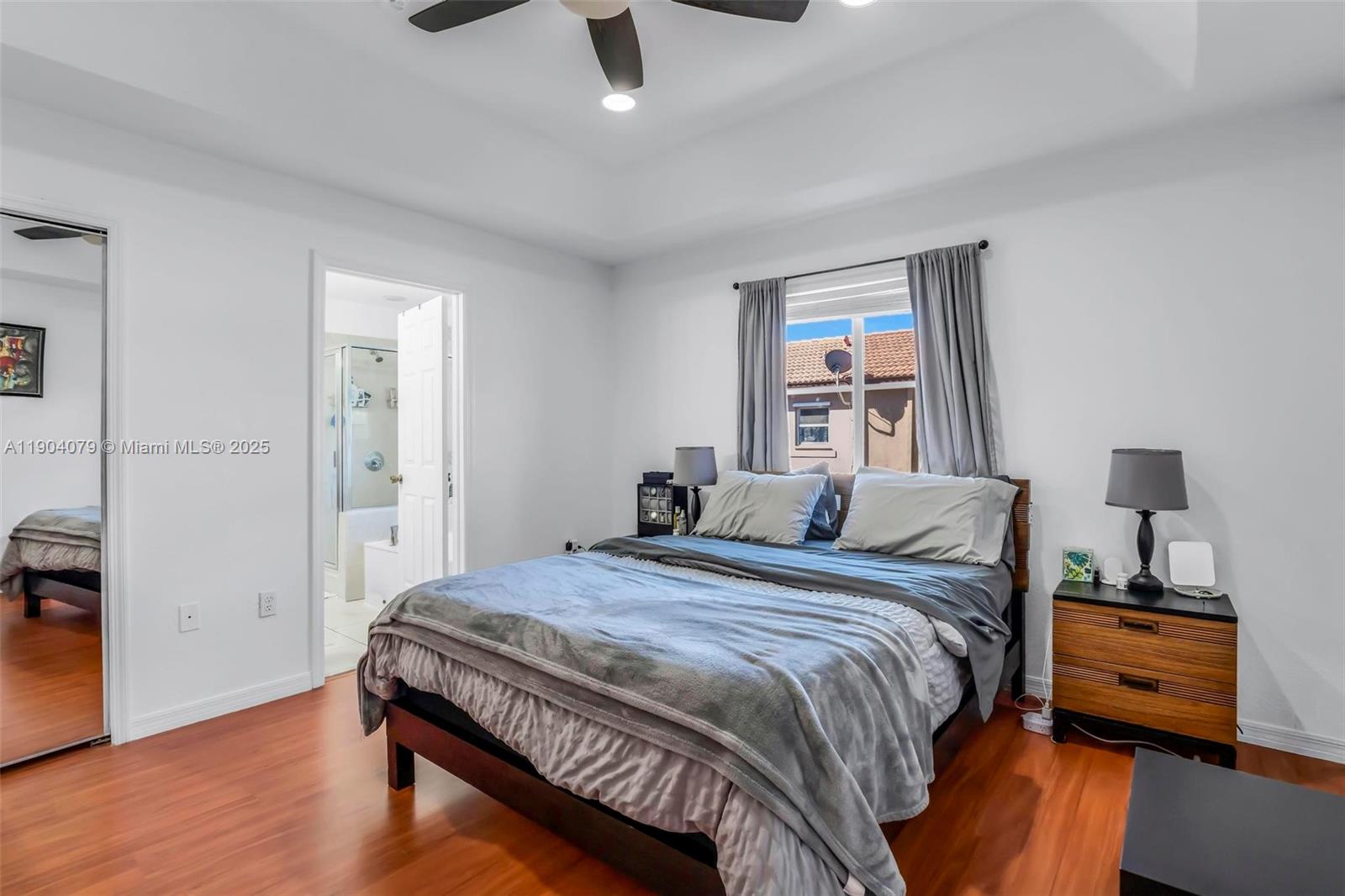 LAKES BY THE BAY JAY - Residential