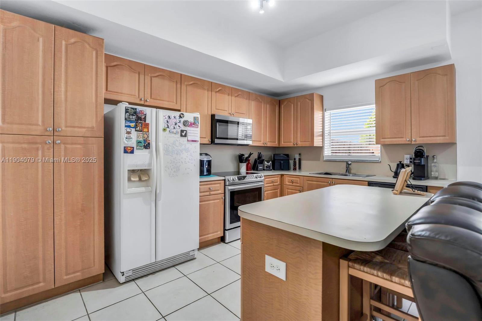 LAKES BY THE BAY JAY - Residential