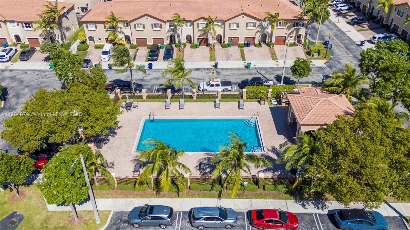 LAKES BY THE BAY JAY - Residential