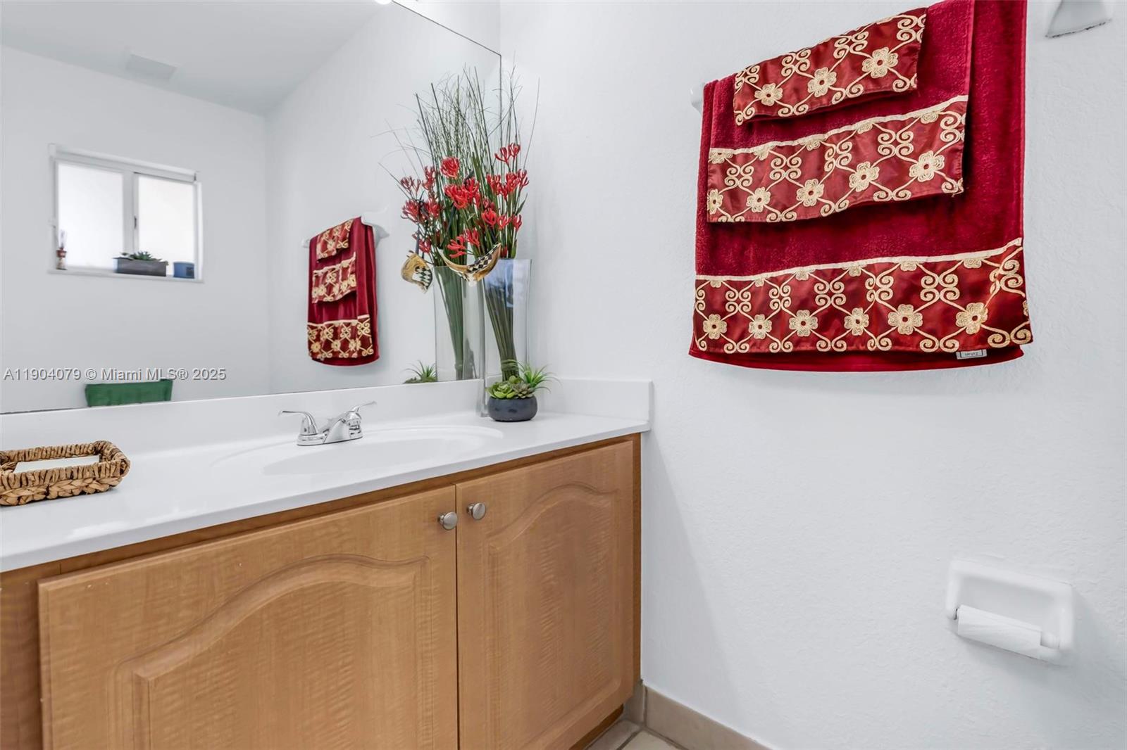 LAKES BY THE BAY JAY - Residential