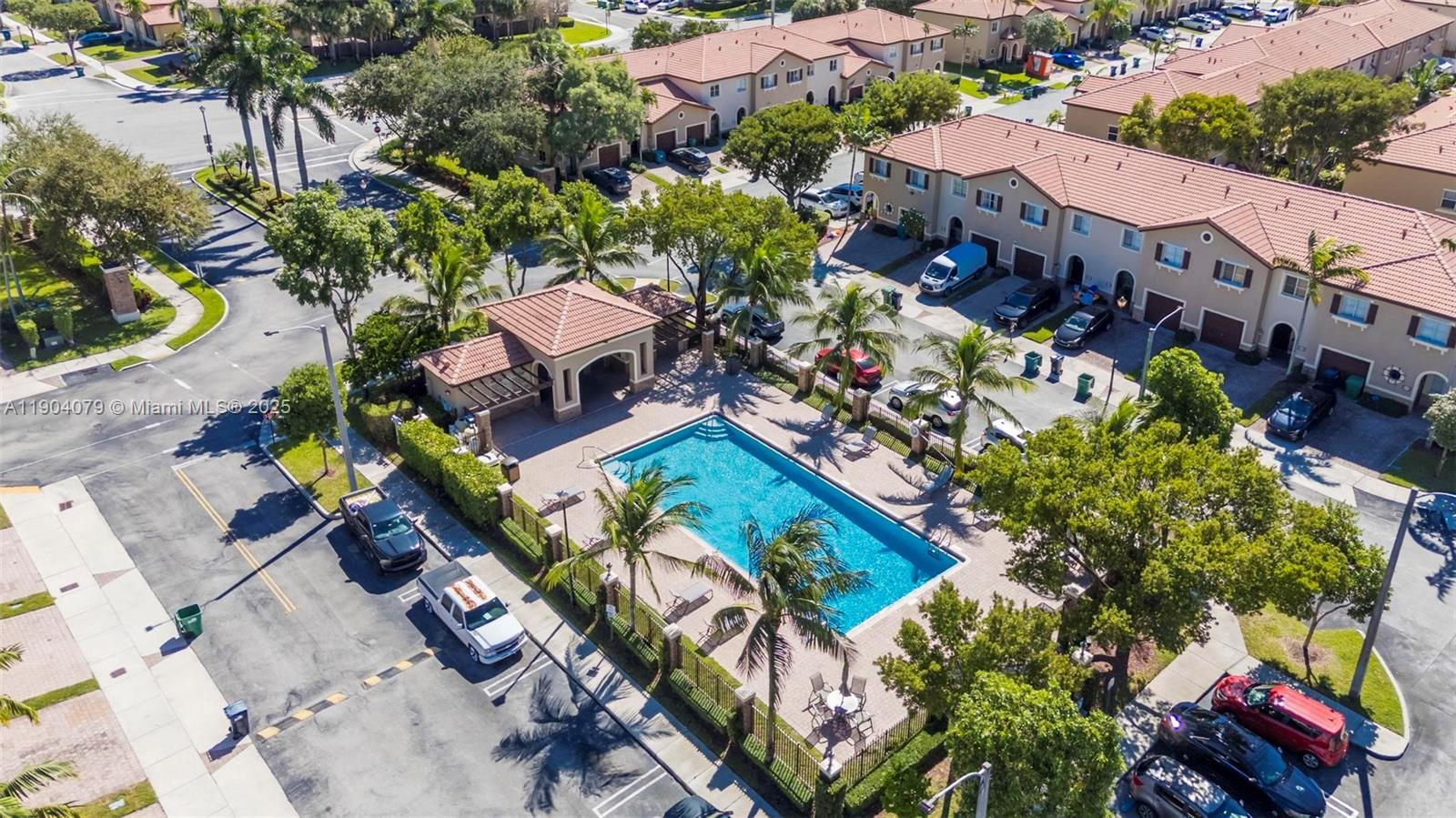 LAKES BY THE BAY JAY - Residential