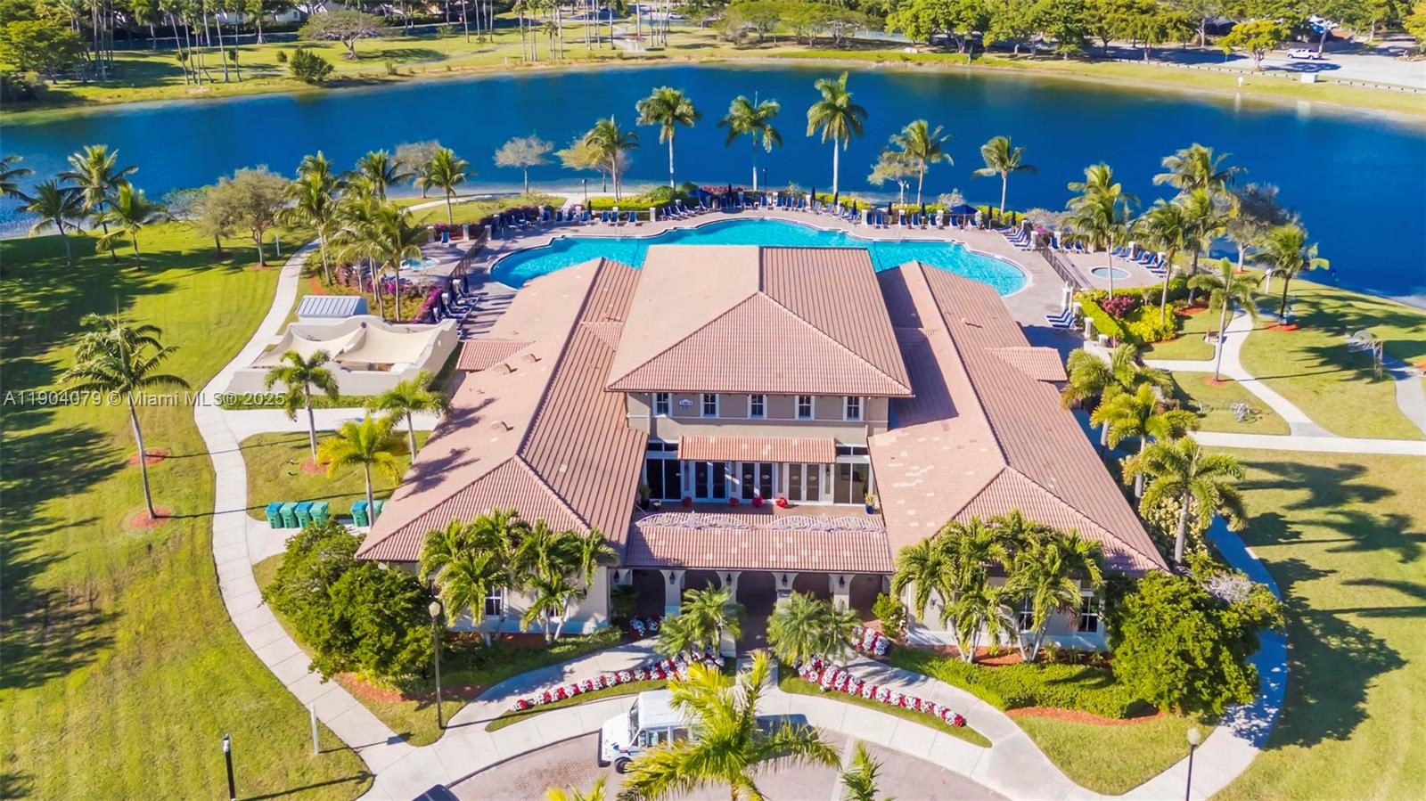 LAKES BY THE BAY JAY - Residential