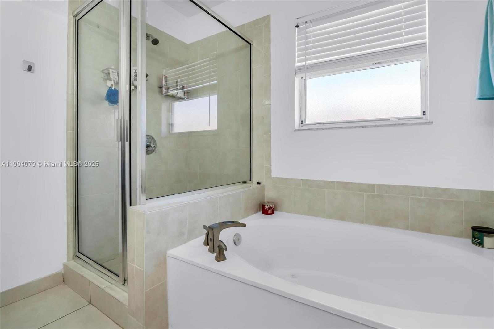 LAKES BY THE BAY JAY - Residential