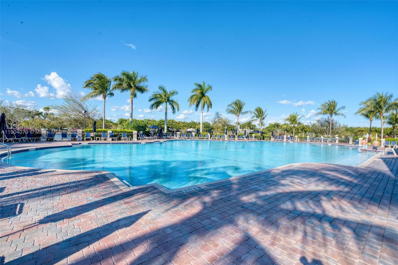 LAKES BY THE BAY JAY - Residential