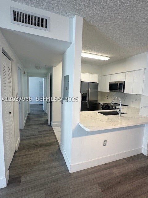 5091 NW 7th St 1008, Miami FL 33126
