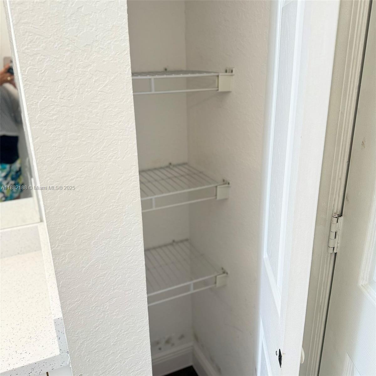 CATALINA PLACE - Residential Lease