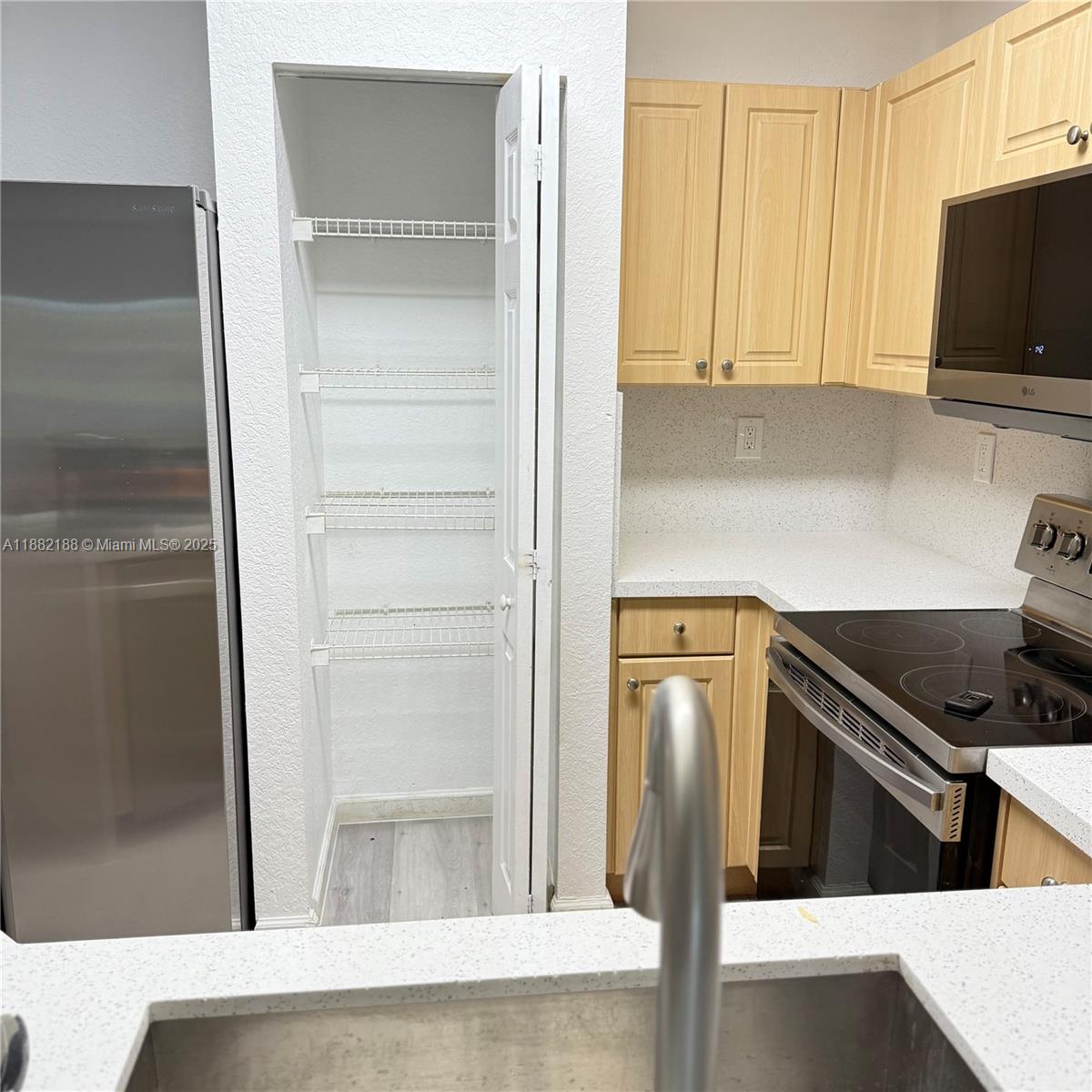 CATALINA PLACE - Residential Lease