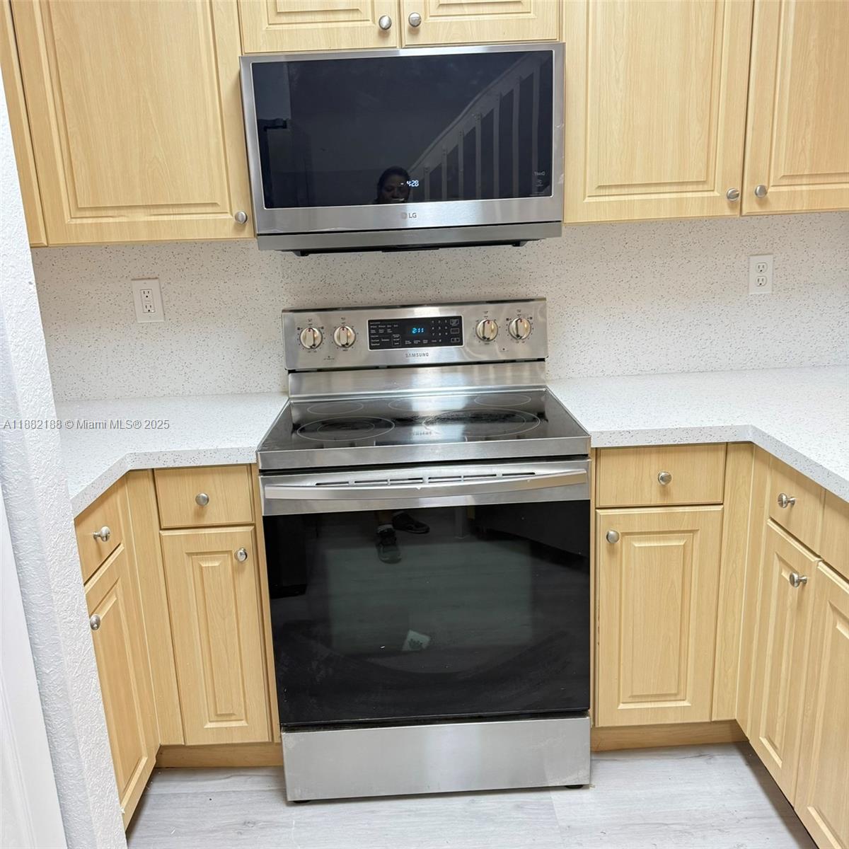 CATALINA PLACE - Residential Lease