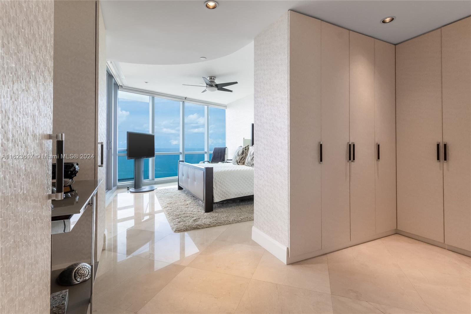 JADE OCEAN CONDO - Residential