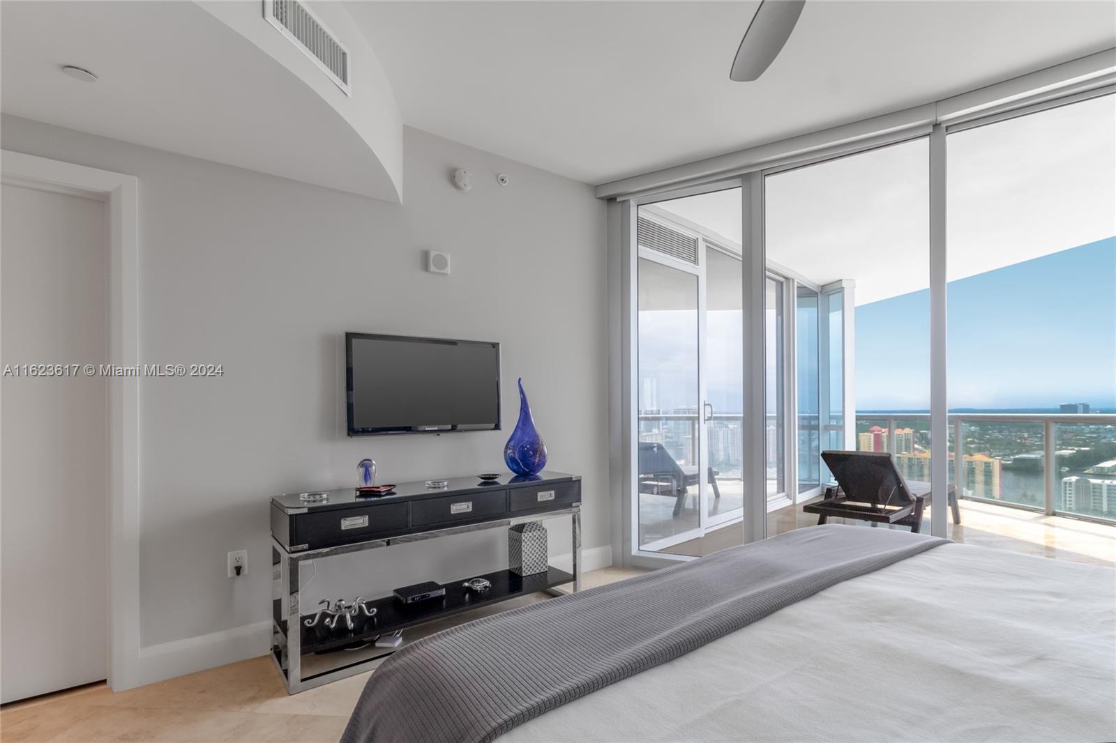 JADE OCEAN CONDO - Residential