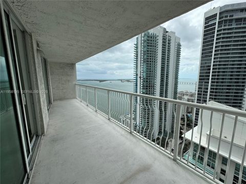 1200 BRICKELL BAY DR 3405 Miami FL 33131
