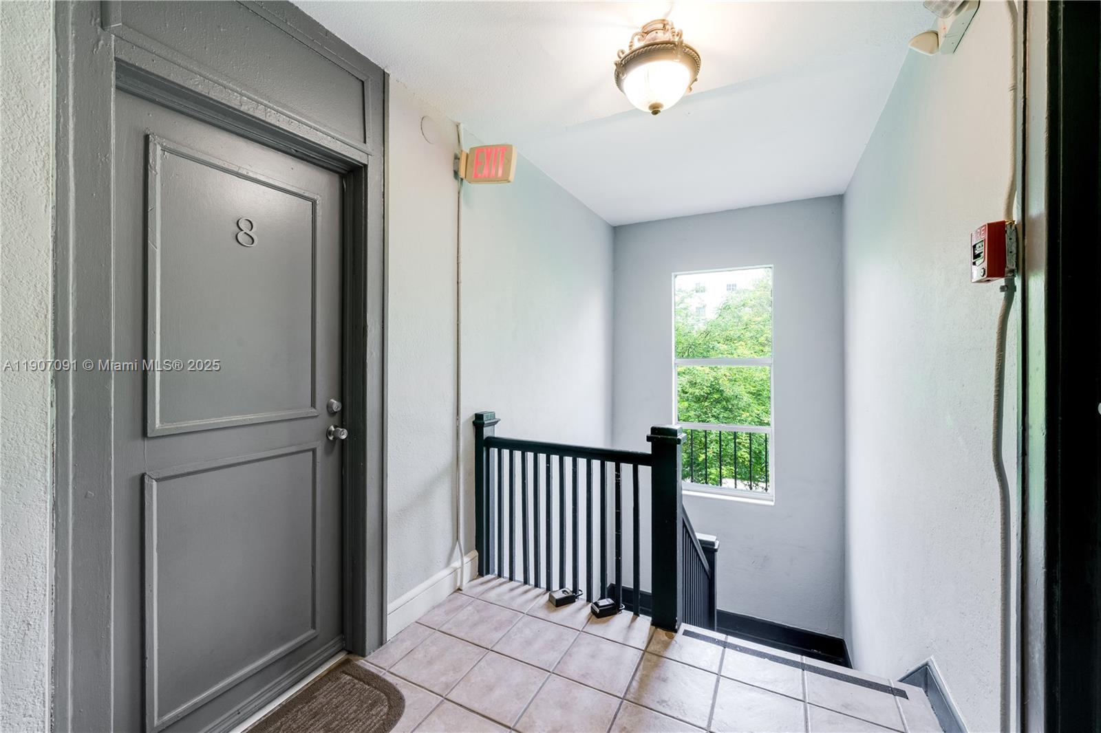 MENORES CONDO - Residential