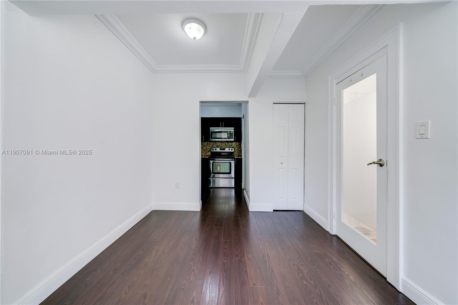 MENORES CONDO - Residential