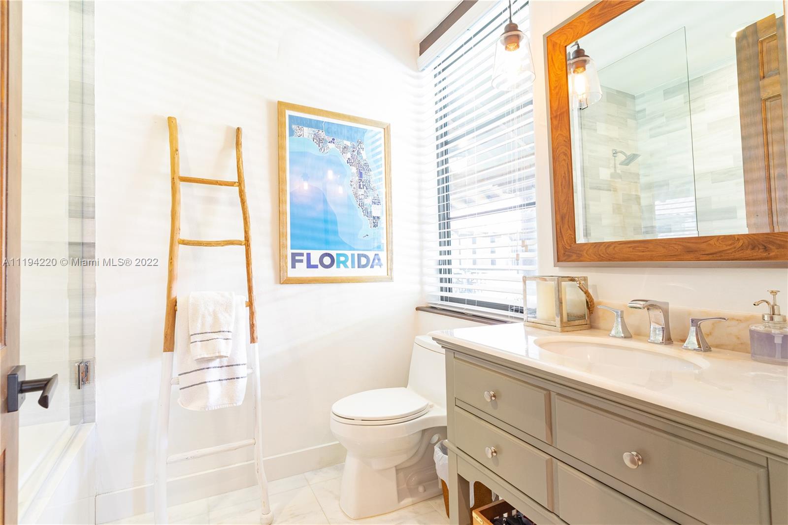 HELMS COUNTRY ESTATES ADD - Residential