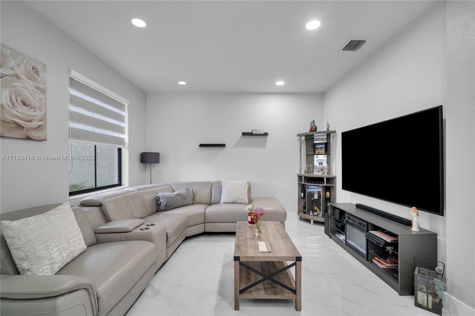 AQUABELLA SECTION TWO - Residential