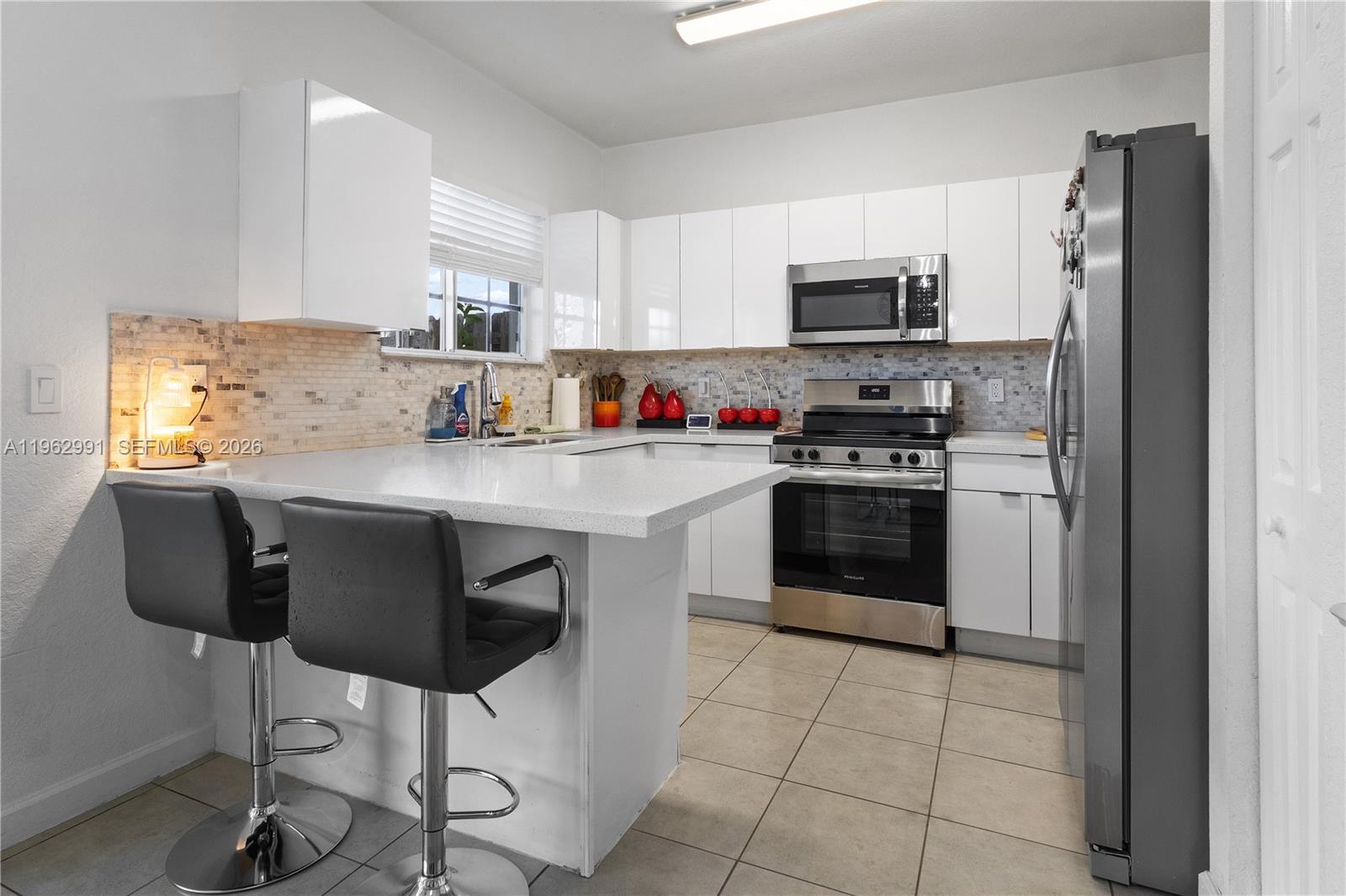 CARIBBEAN ISLES VILLAS CO - Residential