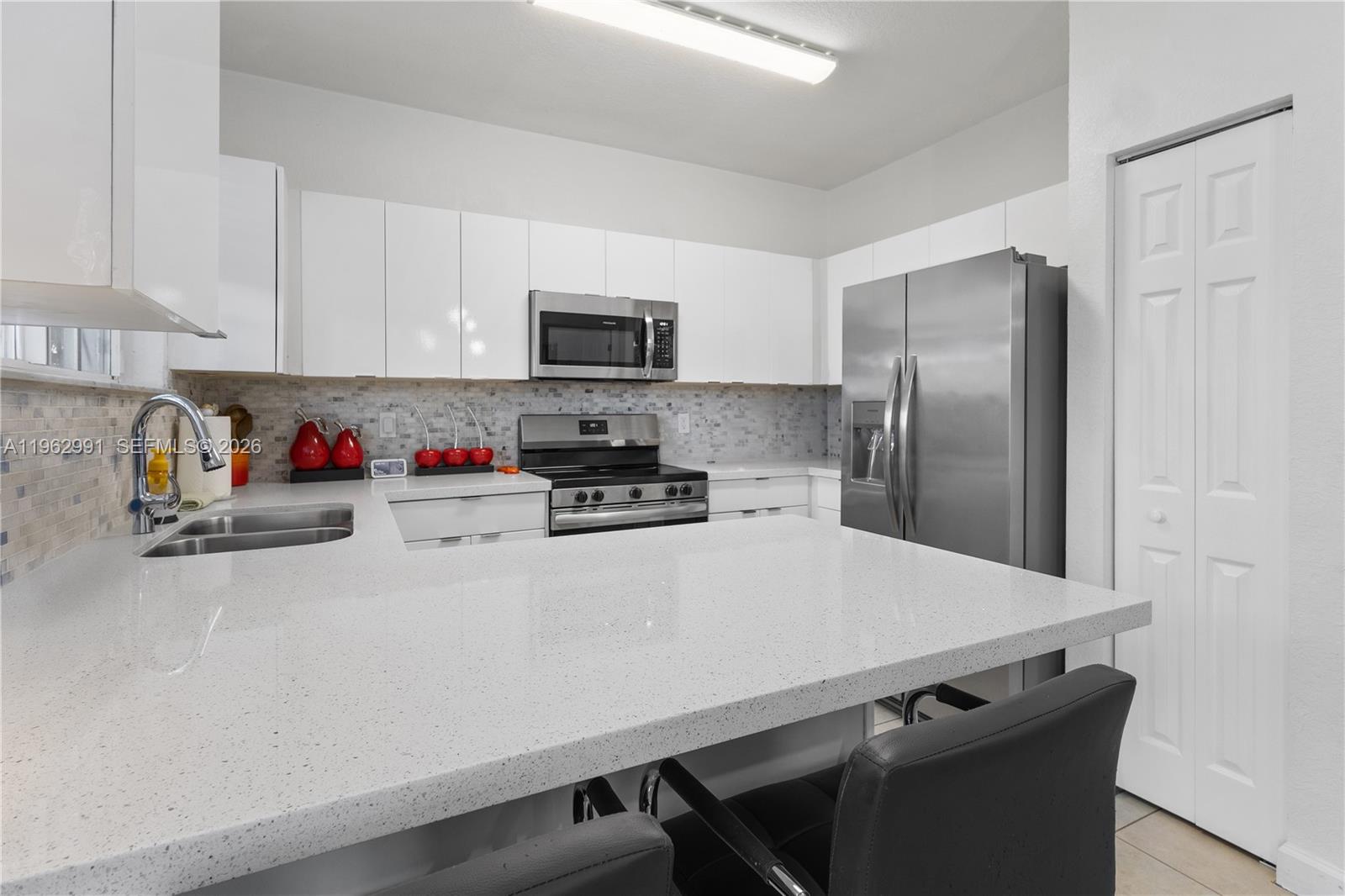 CARIBBEAN ISLES VILLAS CO - Residential