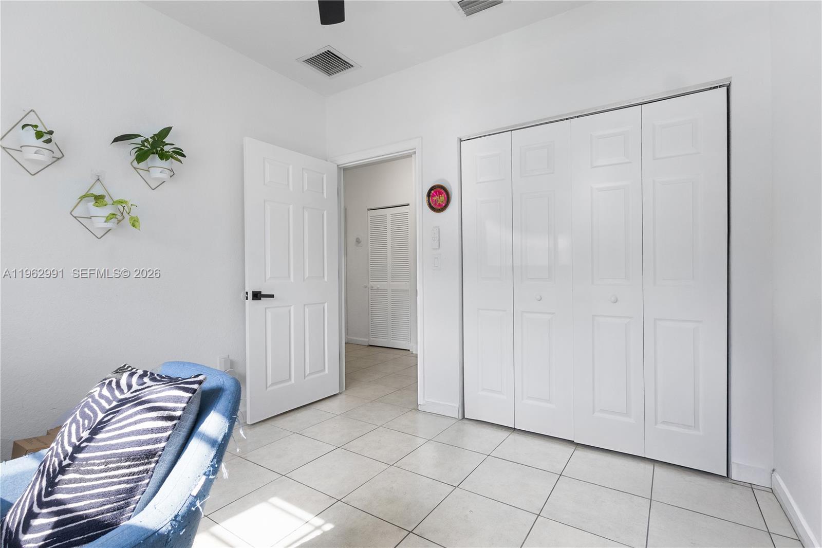 CARIBBEAN ISLES VILLAS CO - Residential