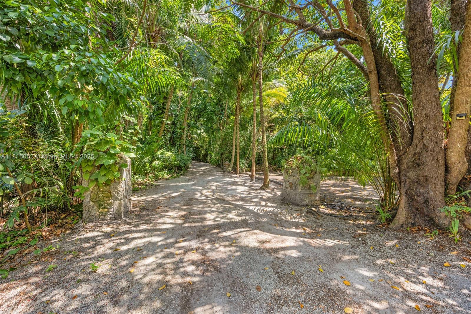 SNAPPER CREEK LAKES SUB - Residential