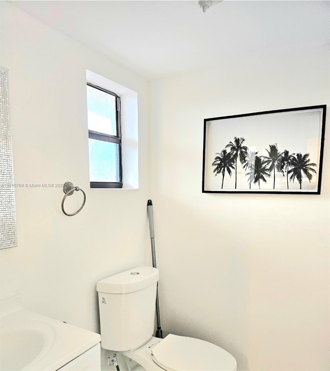 SUNRISE LAKES 156 CONDO - Residential