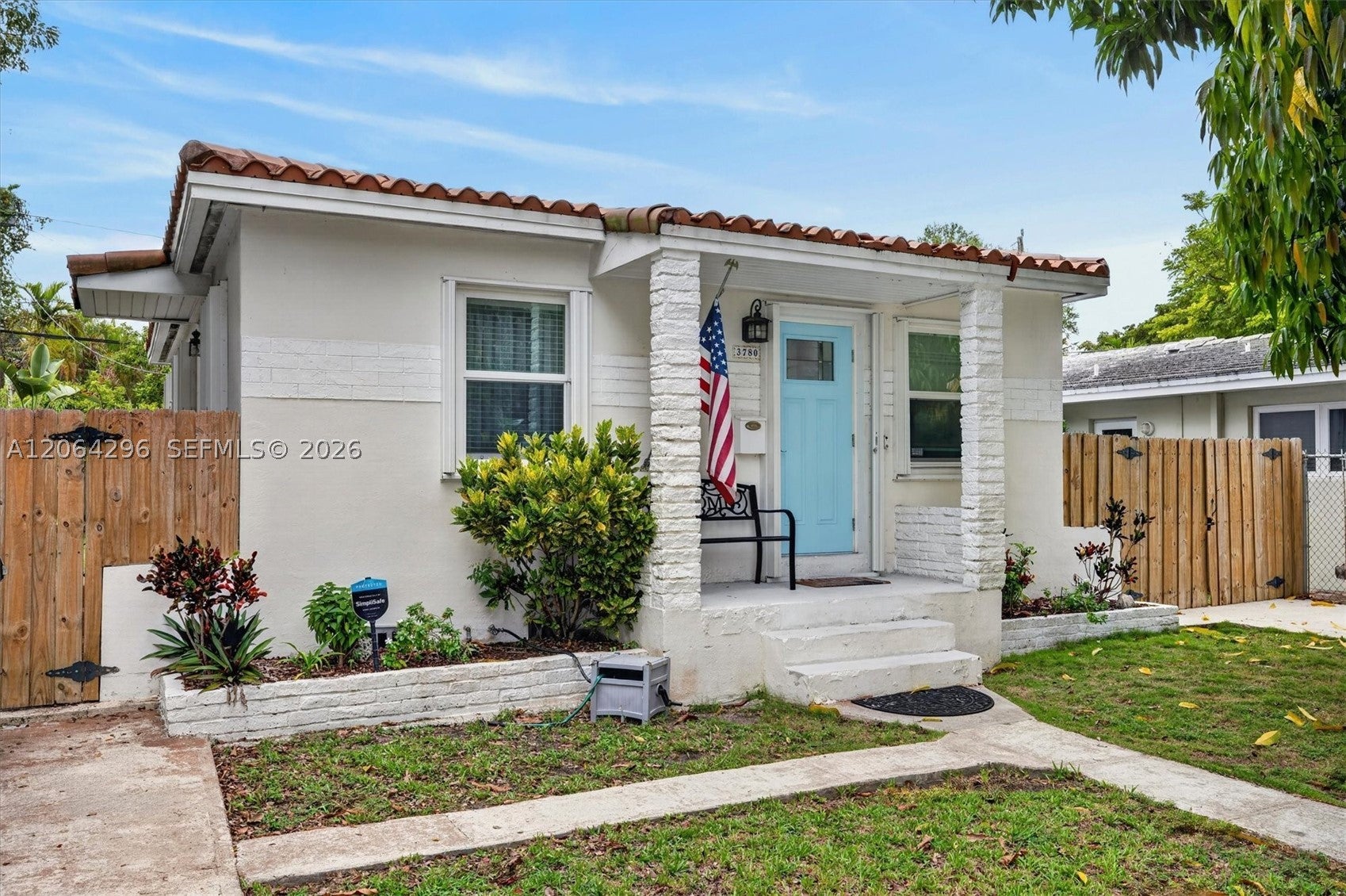 3780 SW 27th Ter