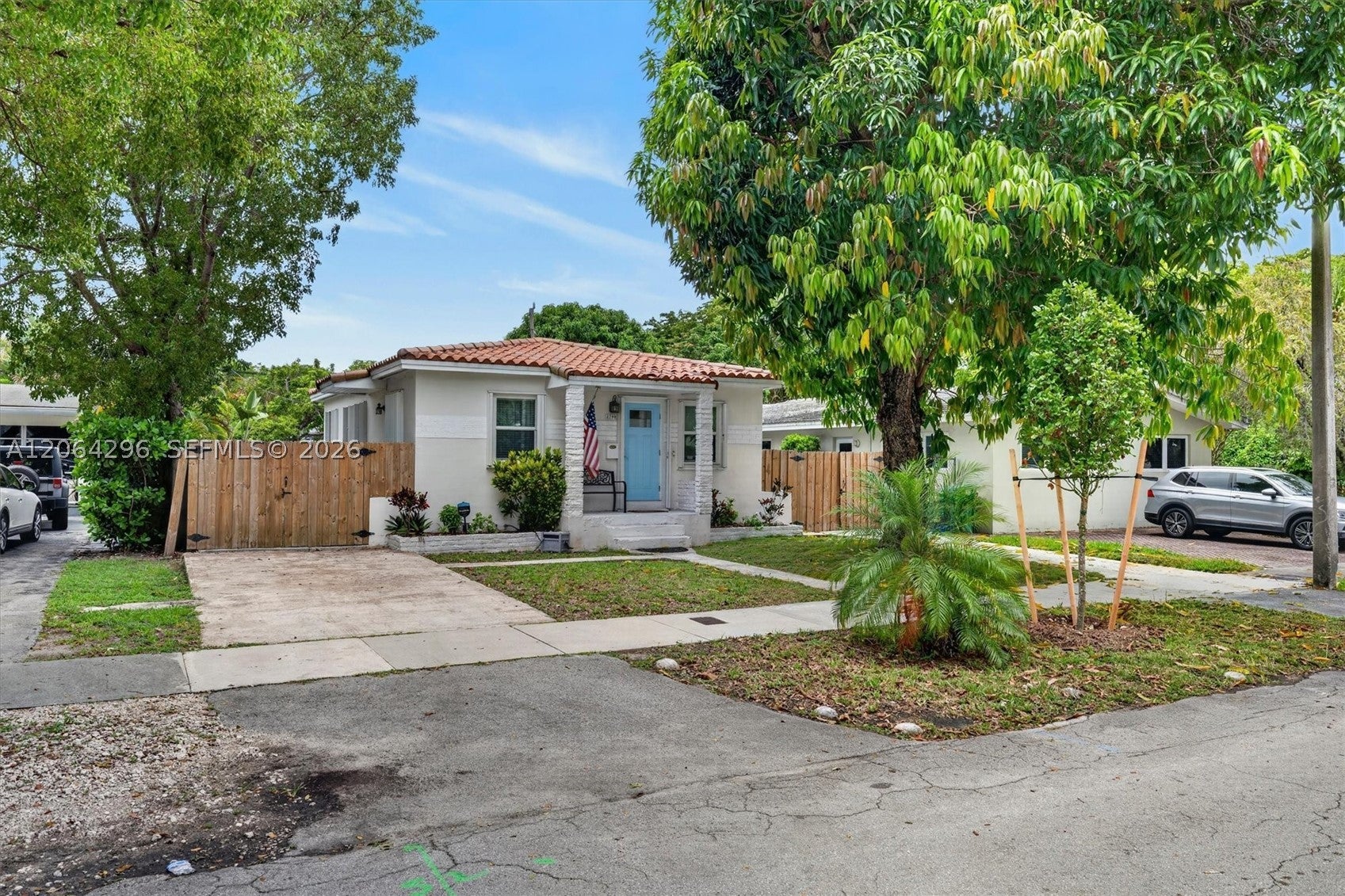 3780 SW 27th Ter