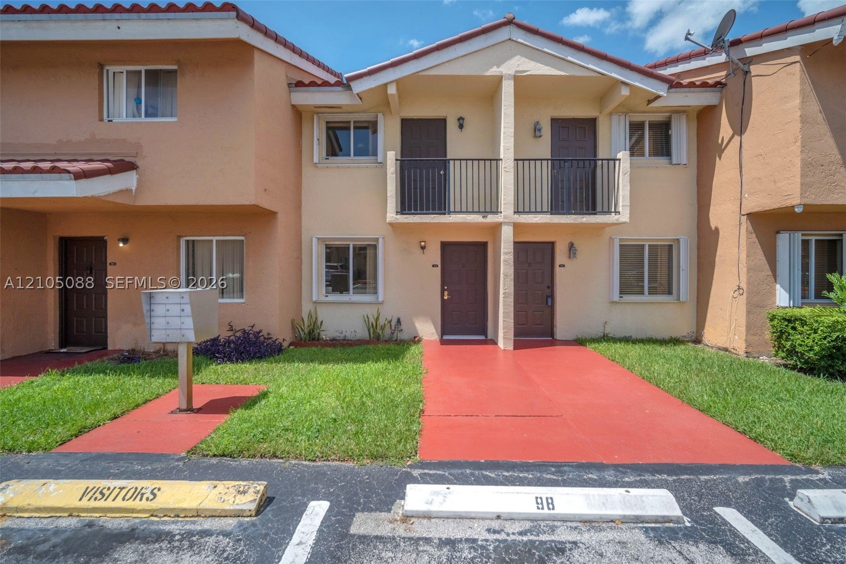 560 NW 82nd Pl 305