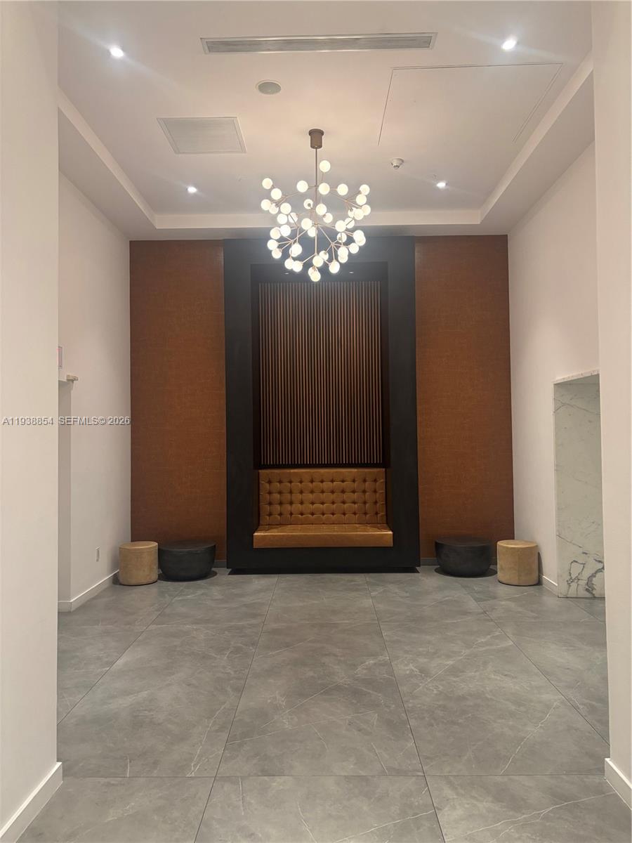 WIND CONDO - Residential