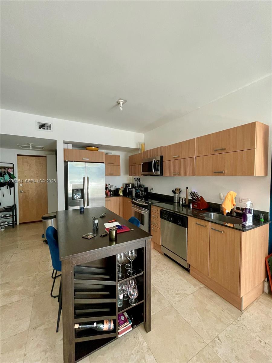 WIND CONDO - Residential