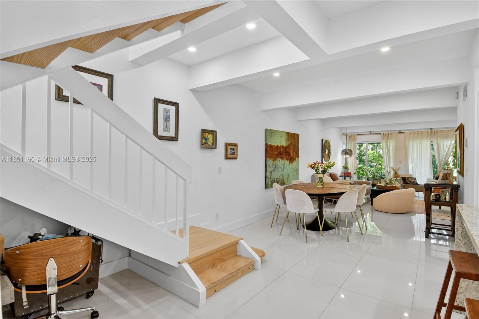 RIVERWOOD SEC 3 - Residential