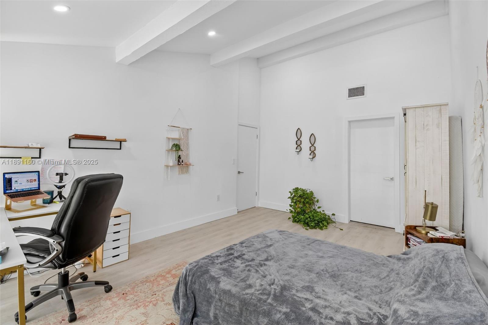 RIVERWOOD SEC 3 - Residential