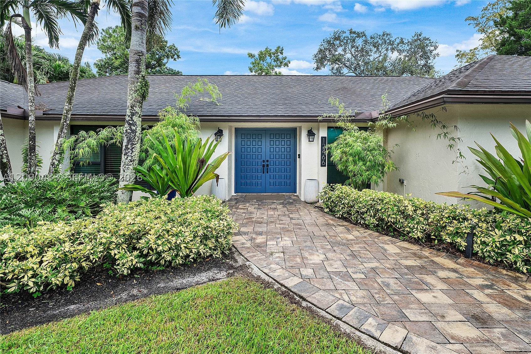 12466 Quercus Ln