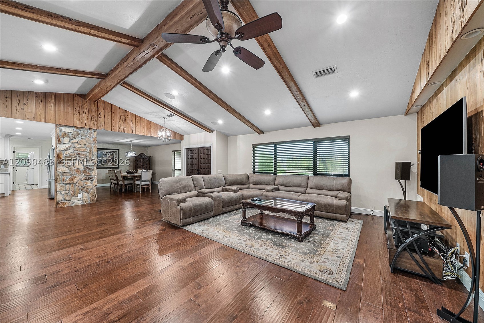 12466 Quercus Ln