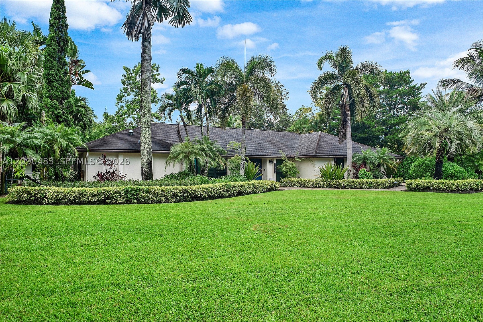 12466 Quercus Ln