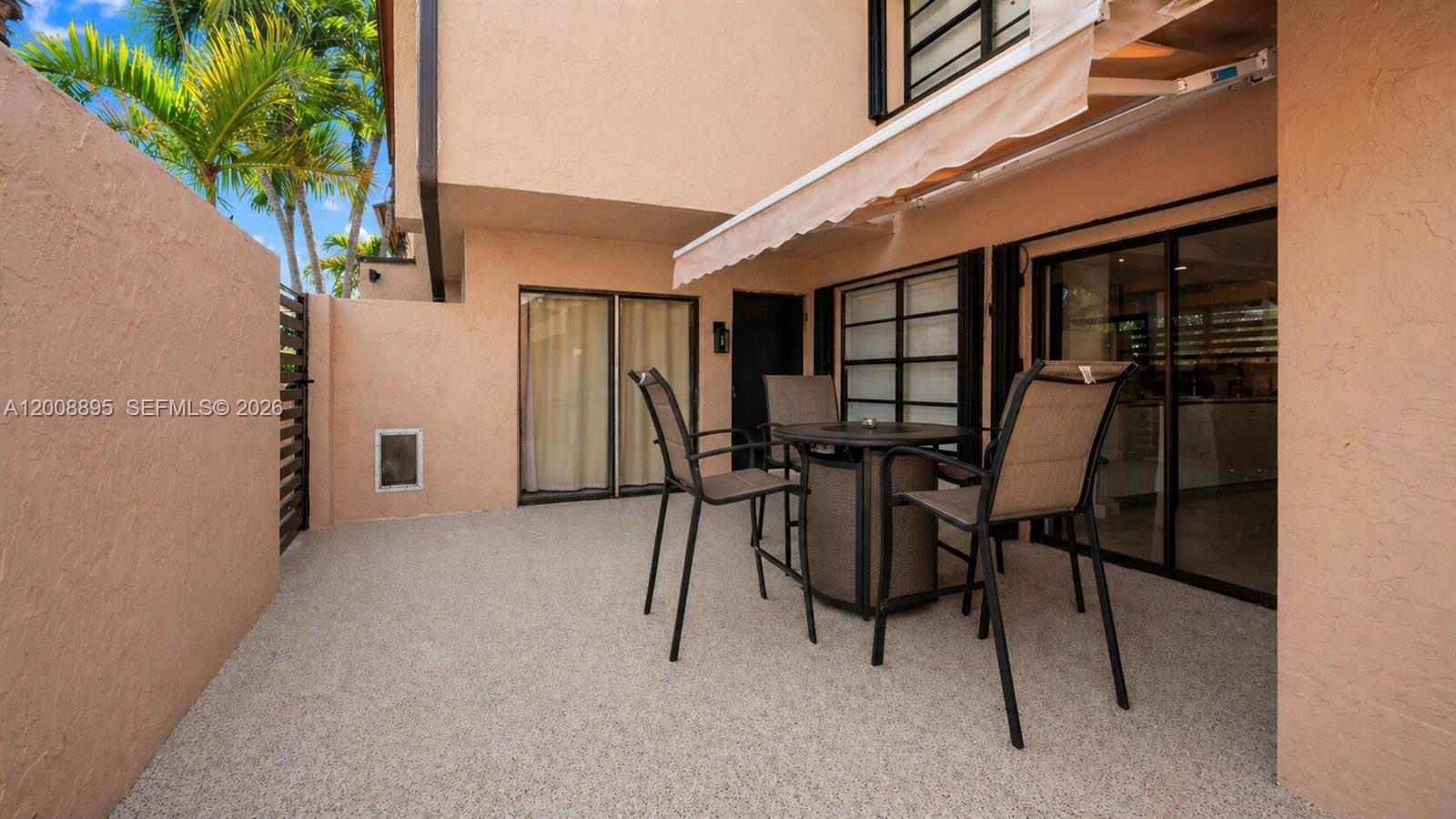 THE VILLAS AT SAMARI LAKE - Residential