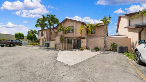 8186 NW 98th Ln 123 Hialeah Gardens FL 33016