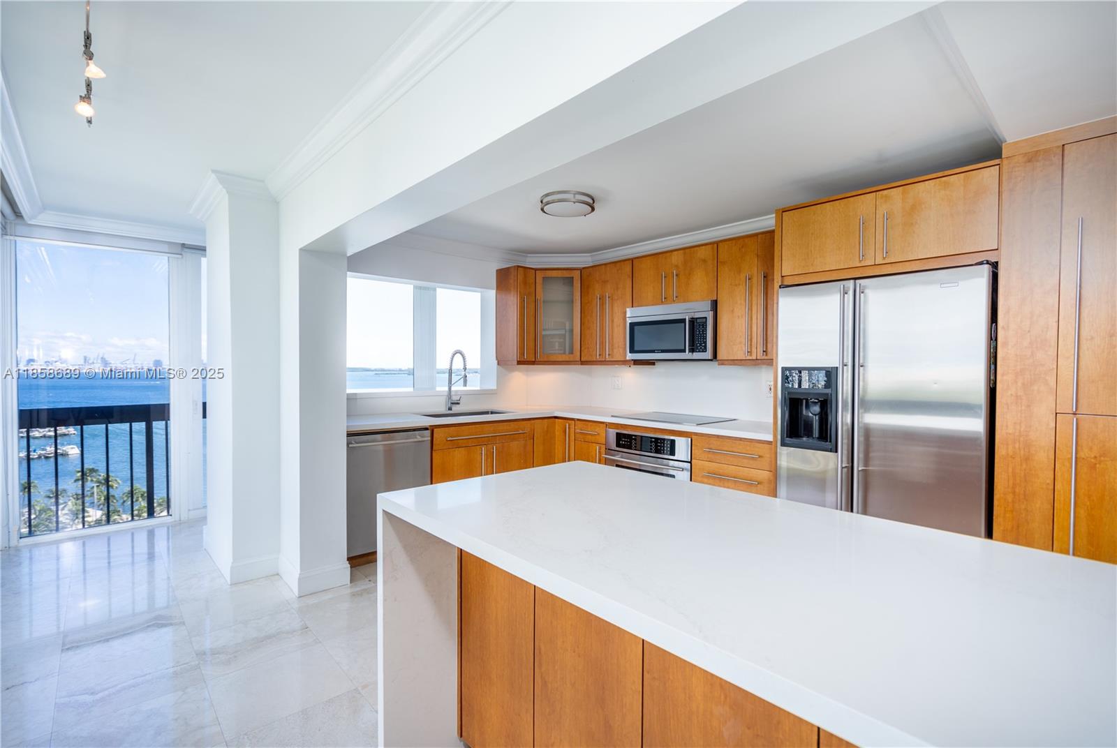 2333 Brickell Ave 1511