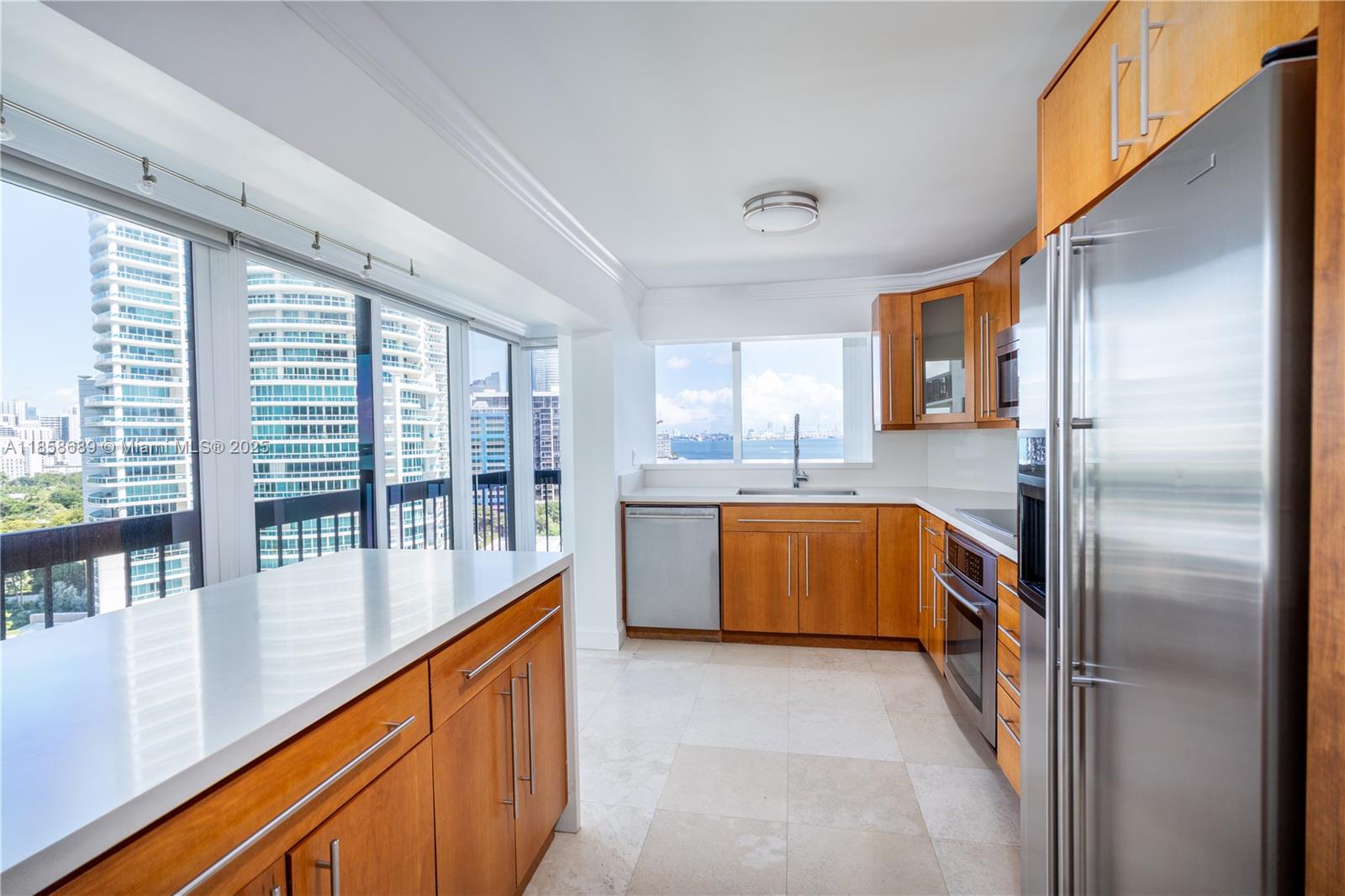 2333 Brickell Ave 1511