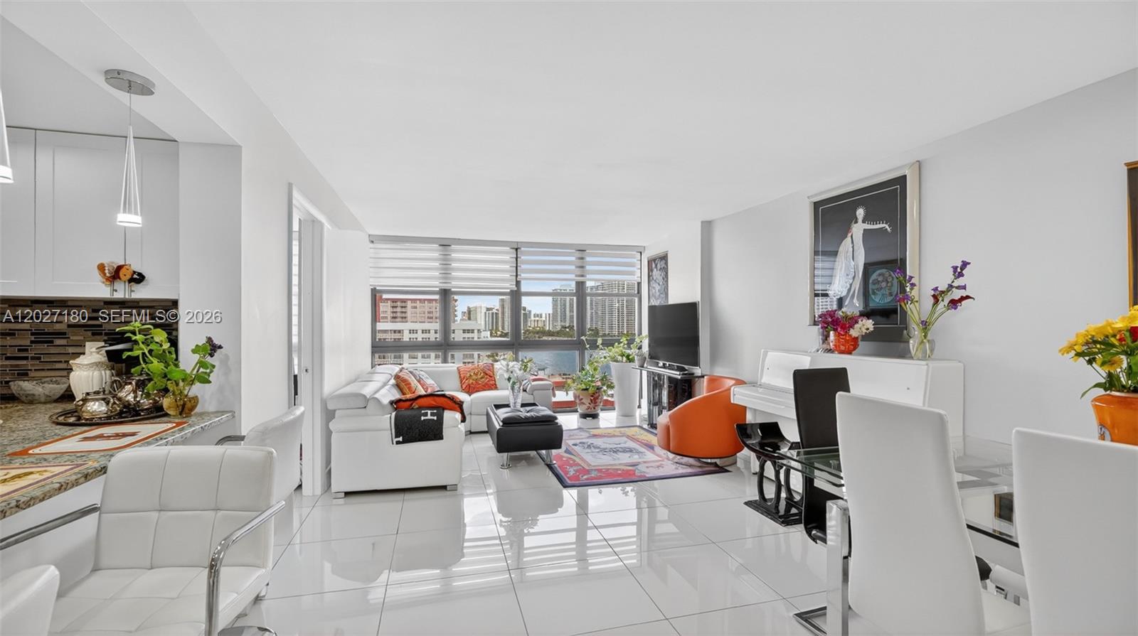 AVANT GARDE CONDO - Residential