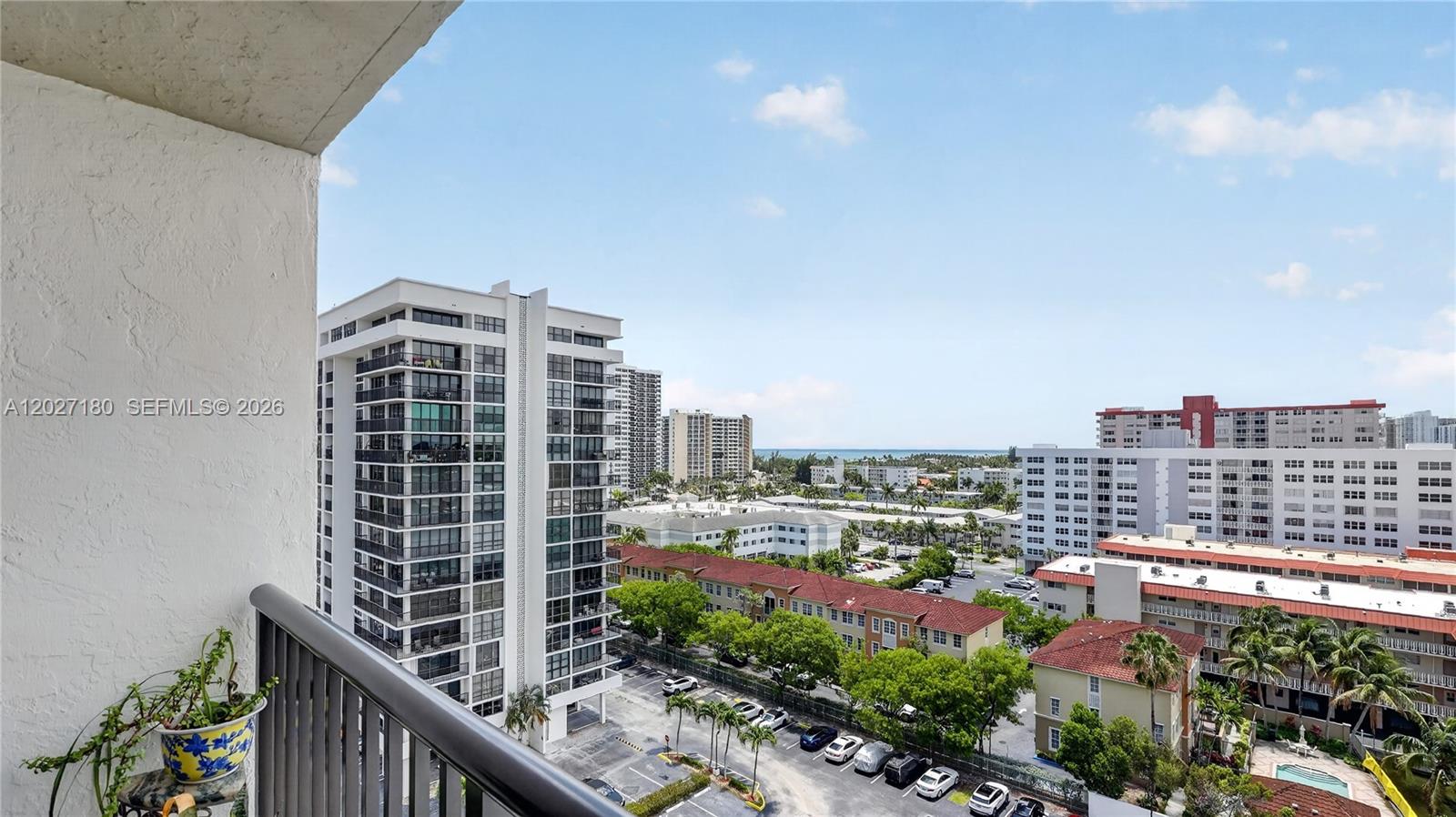 AVANT GARDE CONDO - Residential